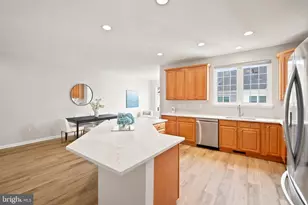 12147 Monteith Ln, Fairfax, VA 22030 - Photo 12