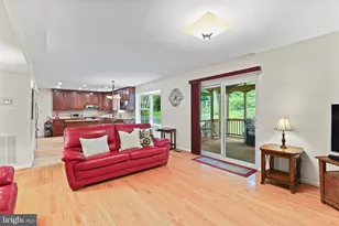 3013 Dower House Dr, Herndon, VA 20171 - Photo 12