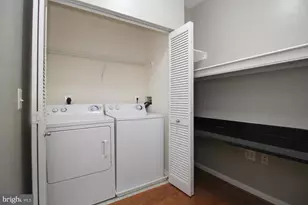 2791 Centerboro Dr, Vienna, VA 22181 - Photo 18