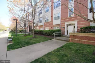 2791 Centerboro Dr, Vienna, VA 22181 - Photo 1