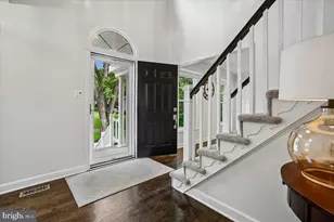 15341 Stillfield Ct, Centreville, VA 20120 - Photo 4