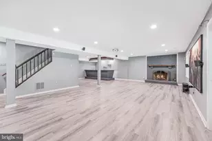 11618 Holly Briar Ln, Great Falls, VA 22066 - Photo 54