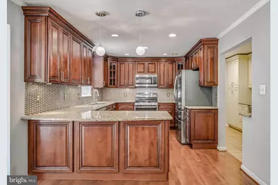 11618 Holly Briar Lane, Great Falls, VA 22066 - Photo 18