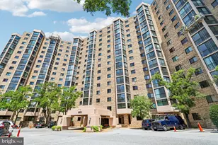 5901 Mt Eagle Dr, Alexandria, VA 22303 - Photo 4