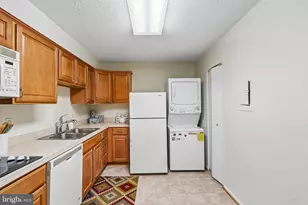 5901 Mt Eagle Dr, Alexandria, VA 22303 - Photo 12