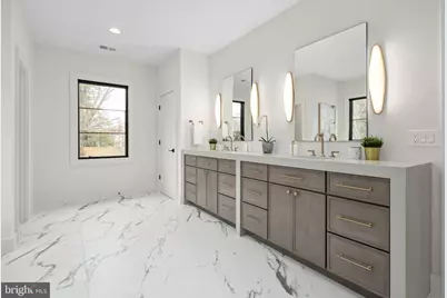 7126 Thrasher Road, McLean, VA 22101 - Photo 10