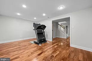10215 Martinhoe Dr, Vienna, VA 22181 - Photo 68