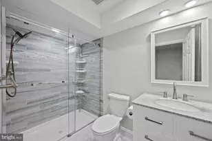 10215 Martinhoe Dr, Vienna, VA 22181 - Photo 60