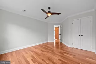 10215 Martinhoe Dr, Vienna, VA 22181 - Photo 46