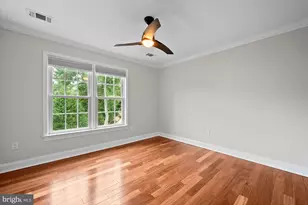 10215 Martinhoe Dr, Vienna, VA 22181 - Photo 48