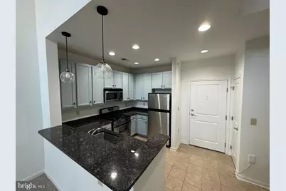 2665 Prosperity Avenue #450, Fairfax, VA 22031 - Photo 4