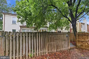 6197 Wellington Commons Dr, Alexandria, VA 22310 - Photo 10
