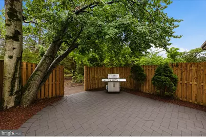 6197 Wellington Commons Drive, Alexandria, VA 22310 - Photo 6