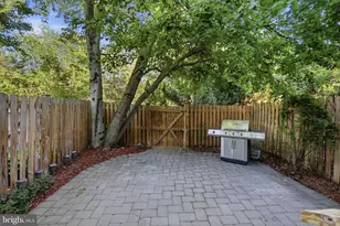 6197 Wellington Commons Dr, Alexandria, VA 22310 - Photo 28