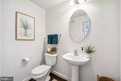 5722 Callcott Way #B, Alexandria, VA 22312 - Photo 6