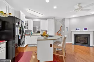4190 Lower Park Dr, Fairfax, VA 22030 - Photo 14