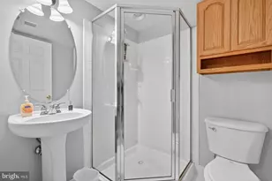4190 Lower Park Dr, Fairfax, VA 22030 - Photo 40