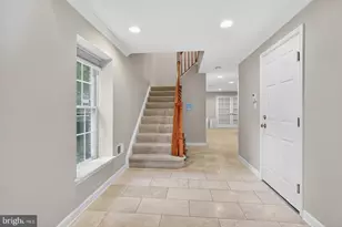 4190 Lower Park Dr, Fairfax, VA 22030 - Photo 4
