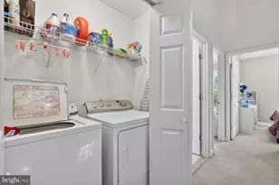 4190 Lower Park Dr, Fairfax, VA 22030 - Photo 36