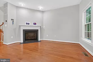 4190 Lower Park Dr, Fairfax, VA 22030 - Photo 10