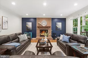 10820 Fieldwood Dr, Fairfax, VA 22030 - Photo 16