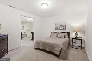 10820 Fieldwood Dr, Fairfax, VA 22030 - Photo 36