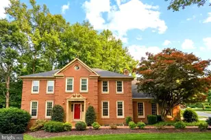 10820 Fieldwood Dr, Fairfax, VA 22030 - Photo 1