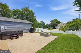 1300 Bayshire Ln, Herndon, VA 20170 - Photo 22