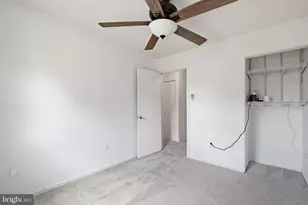 1300 Bayshire Ln, Herndon, VA 20170 - Photo 14