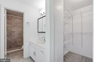 1300 Bayshire Ln, Herndon, VA 20170 - Photo 20