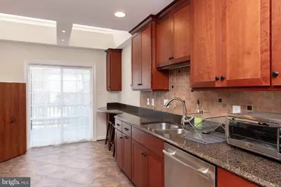 6304 Chaucer View Circle, Alexandria, VA 22304 - Photo 6