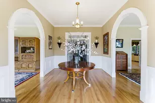 9889 Chapel Bridge Estates Dr, Fairfax Station, VA 22039 - Photo 6