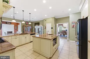 9889 Chapel Bridge Estates Dr, Fairfax Station, VA 22039 - Photo 18