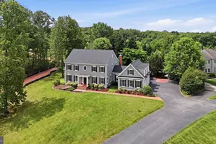 9889 Chapel Bridge Estates Dr, Fairfax Station, VA 22039 - Photo 4