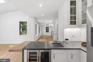 5921 Chesterbrook Rd, McLean, VA 22101 - Photo 34