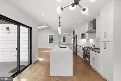 5921 Chesterbrook Road, McLean, VA 22101 - Photo 24