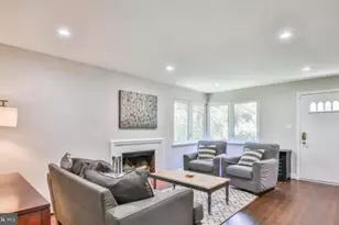 7110 Murray Ln, Annandale, VA 22003 - Photo 8