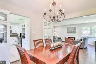 7110 Murray Ln, Annandale, VA 22003 - Photo 10