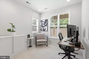 12277 Sweet Willow Ln, Fairfax, VA 22030 - Photo 28