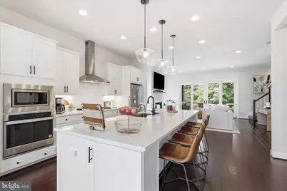 12277 Sweet Willow Lane, Fairfax, VA 22030 - Photo 2