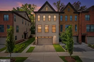 12277 Sweet Willow Ln, Fairfax, VA 22030 - Photo 1