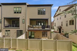12277 Sweet Willow Ln, Fairfax, VA 22030 - Photo 34