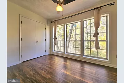 7660 Willow Point Drive, Falls Church, VA 22042 - Photo 12