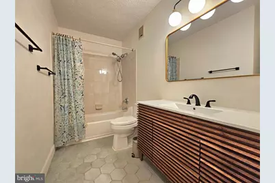 7660 Willow Point Drive, Falls Church, VA 22042 - Photo 20