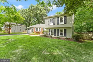 12412 Kings Lake Dr, Reston, VA 20191 - Photo 2
