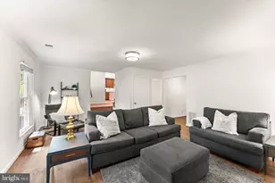 12412 Kings Lake Dr, Reston, VA 20191 - Photo 26