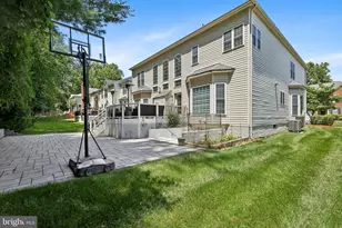 13677 Sweet Woodruff Ln, Centreville, VA 20120 - Photo 40