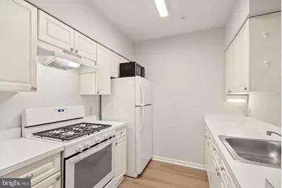12919 Alton Square #101, Herndon, VA 20170 - Photo 8