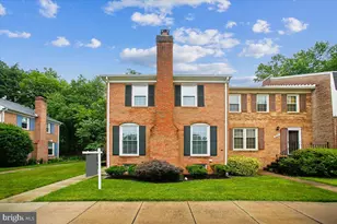 7018 Bradwood Ct, Springfield, VA 22151 - Photo 2