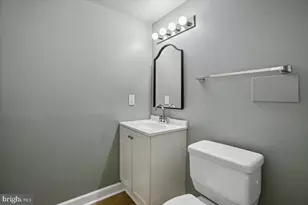 7018 Bradwood Ct, Springfield, VA 22151 - Photo 36